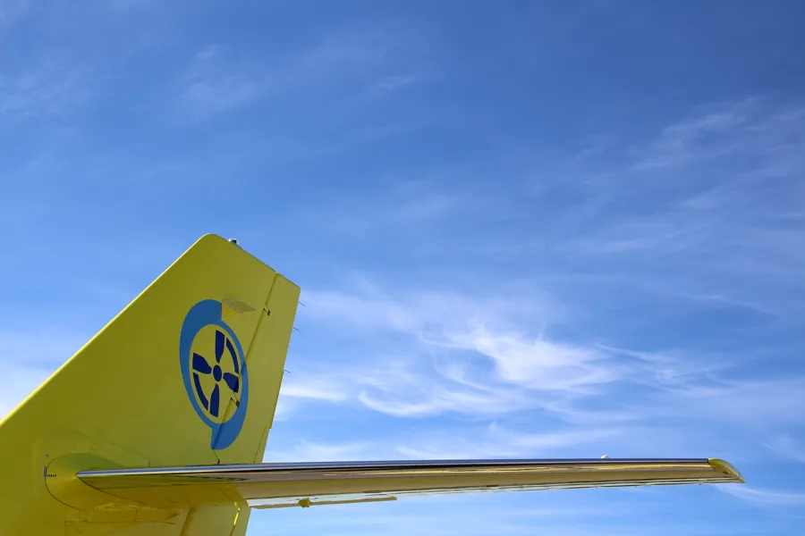 Halefinne på ambulansefly