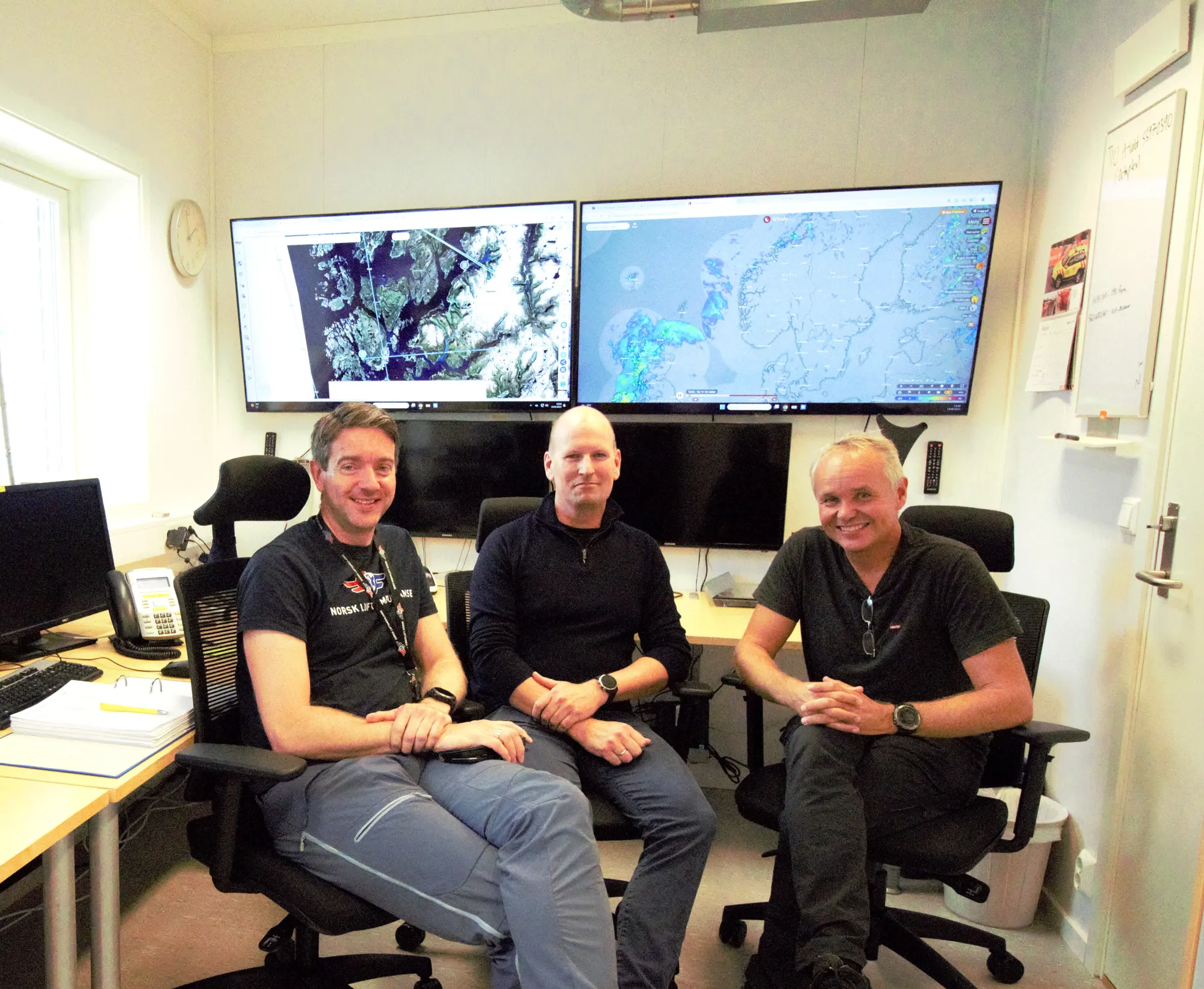 Crew på operasjonsrommet på en base