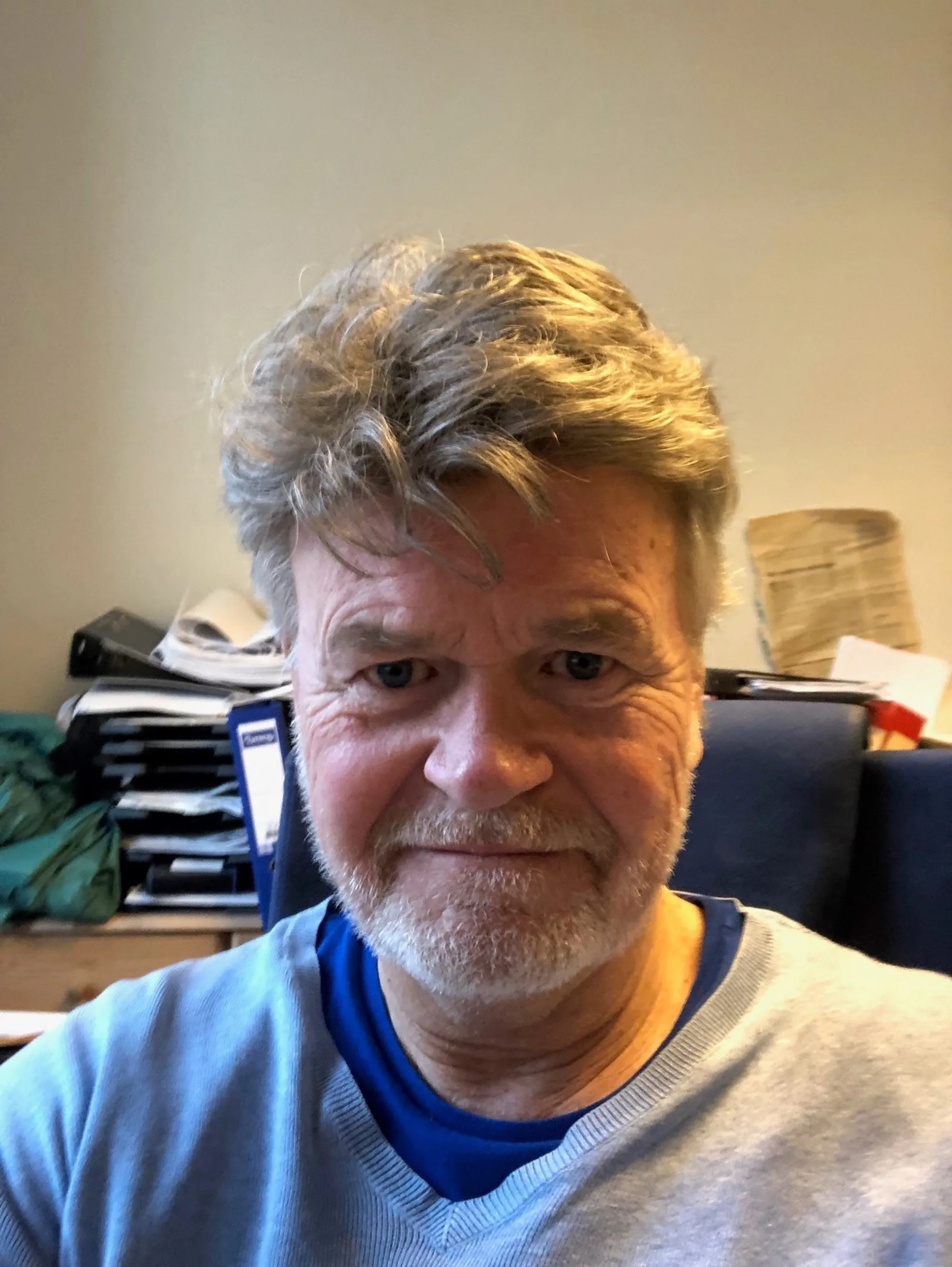En mann med skjegg